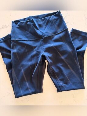 Lululemon  Navy High-Rise Performance Leggings Size 6